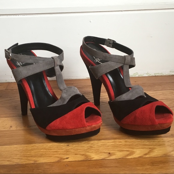 Zara t-strap peep toe high heels - Picture 2 of 3